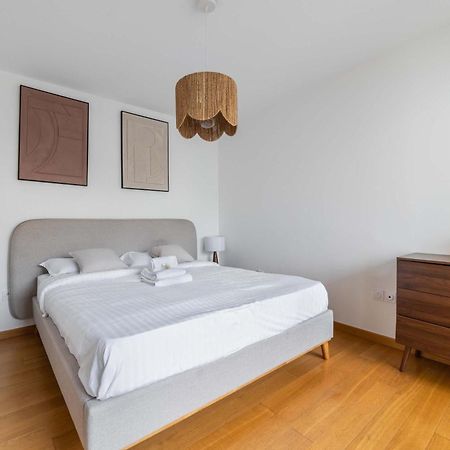Appartement Lumineux Avec Terrasse Courbevoie - 4P - Flat-Guest Exteriör bild