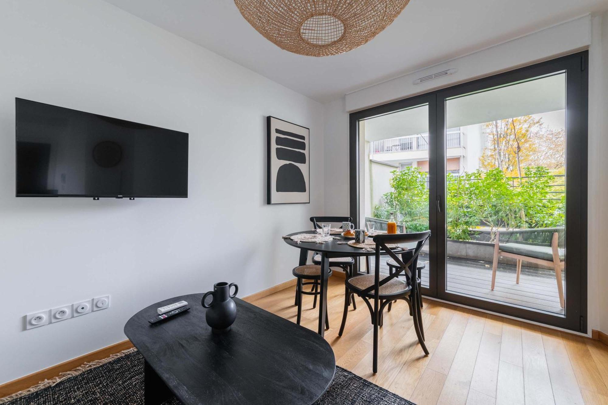 Appartement Lumineux Avec Terrasse Courbevoie - 4P - Flat-Guest Exteriör bild