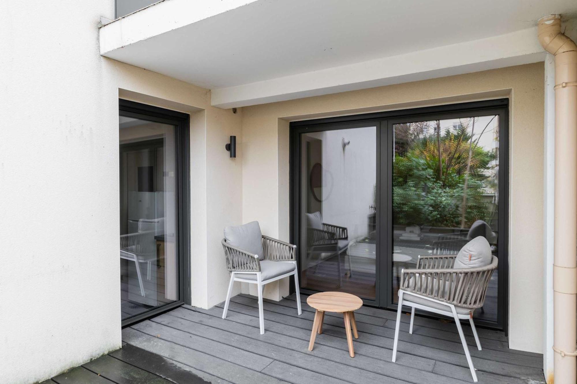 Appartement Lumineux Avec Terrasse Courbevoie - 4P - Flat-Guest Exteriör bild