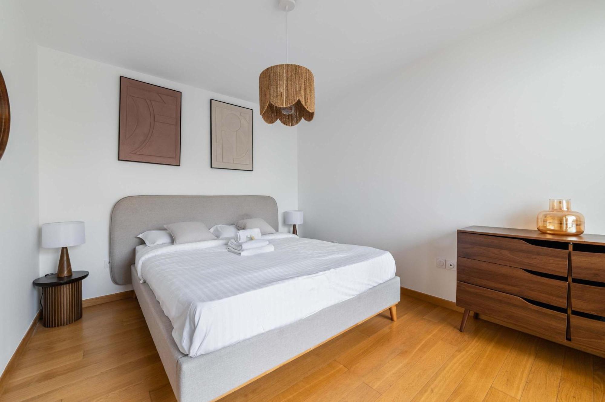 Appartement Lumineux Avec Terrasse Courbevoie - 4P - Flat-Guest Exteriör bild