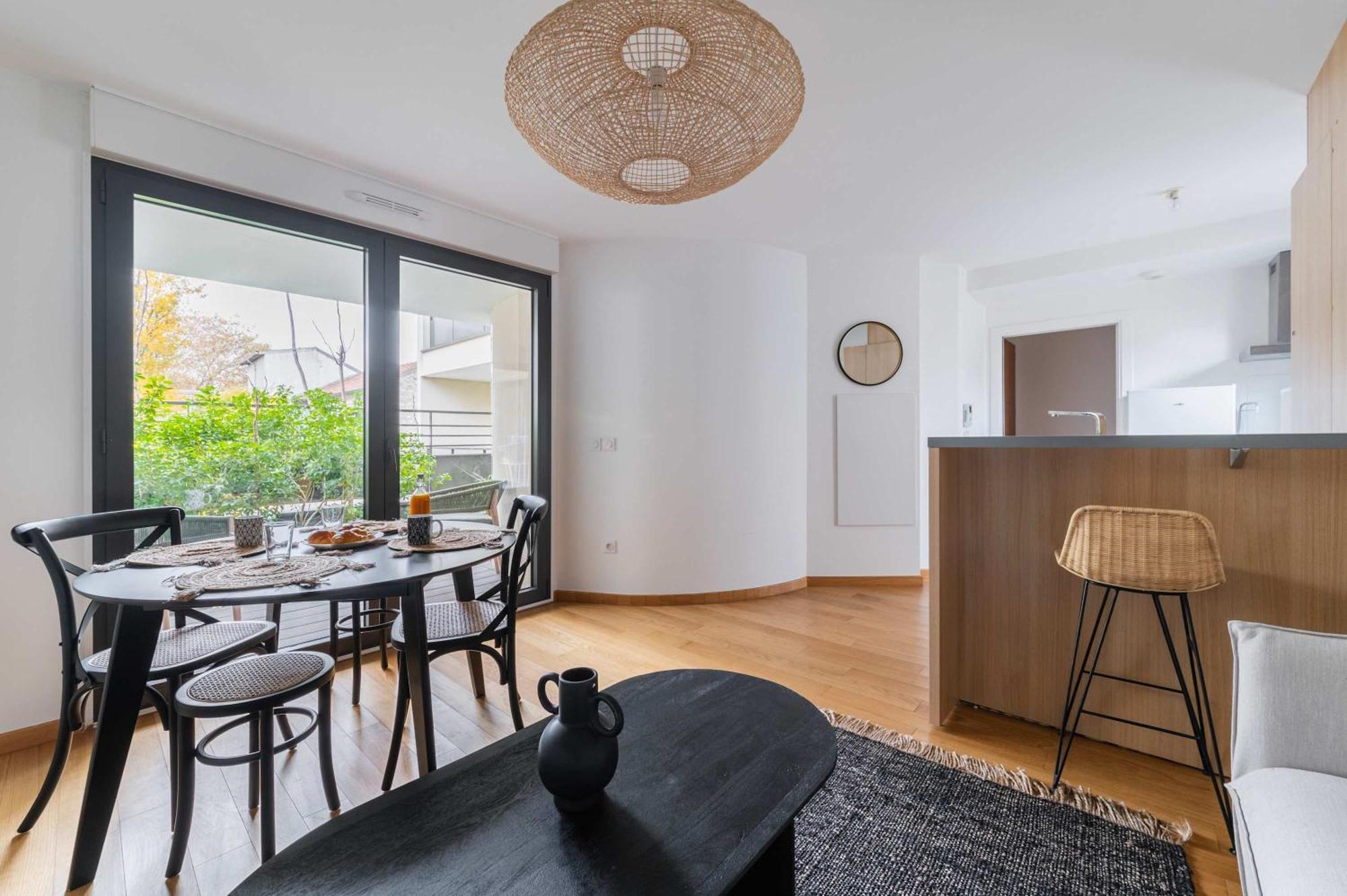 Appartement Lumineux Avec Terrasse Courbevoie - 4P - Flat-Guest Exteriör bild